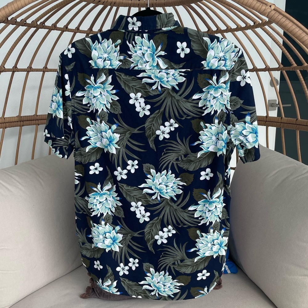 Denim & Flower Men Short Sleeve Shirt - Picture 8 of 8